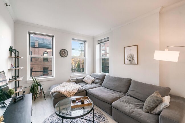 Foto del edificio - 514 Observer Hwy