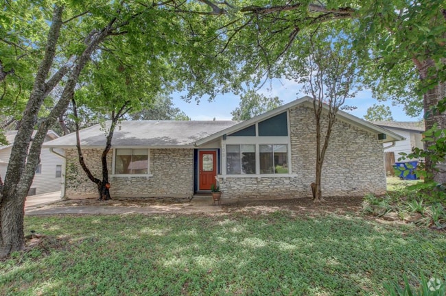 Building Photo - 705 Huntingdon Pl