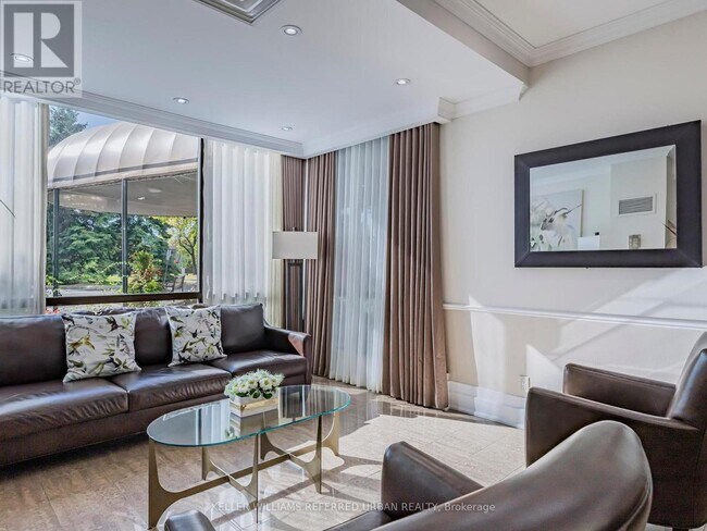 Photo du bâtiment - 40 Harding Blvd W