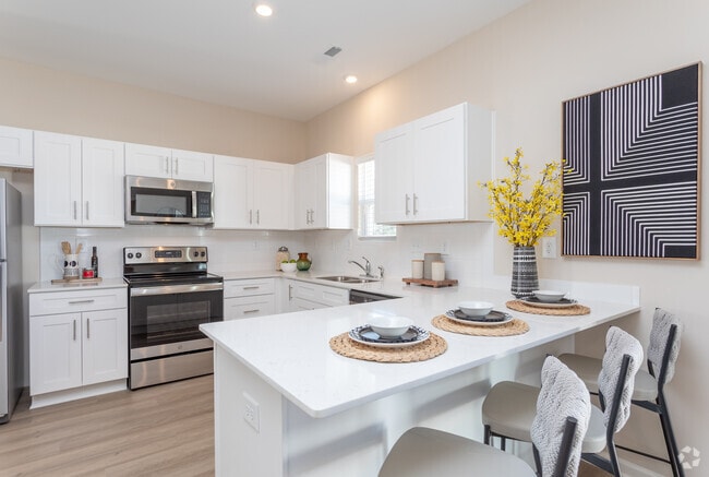 3BR, 2.5BA - 1410SF Duxbury - Kitchen - The Cape at Sandy Neck