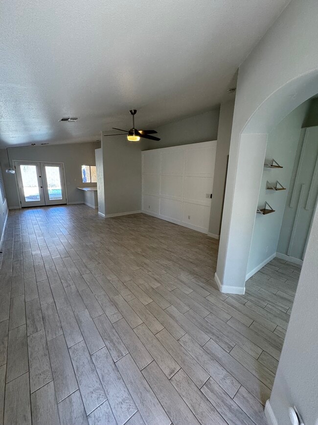 Building Photo - 21469 N 79th Dr