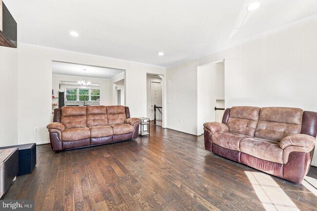 Building Photo - 21521 Willow Breeze Sq
