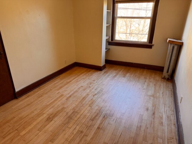 Foto del edificio - 916 Milwaukee Ave