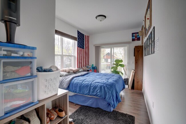 Foto del edificio - 940 E Dayton St