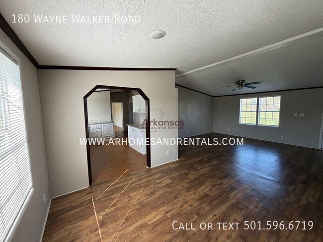 Foto del edificio - 180 Wayne Walker Rd