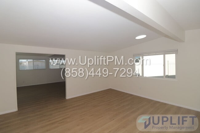 Building Photo - Beautiful 3 Bed, 2 Bath Home with Large Yard in Imperial Beach