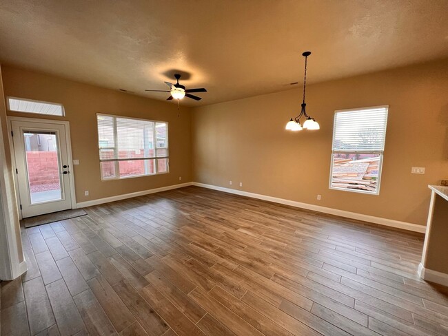 Foto del edificio - Townhome in Hurricane