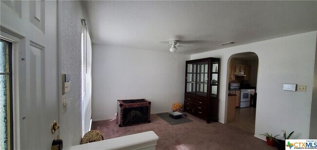 Building Photo - 1203 Saddle Dr