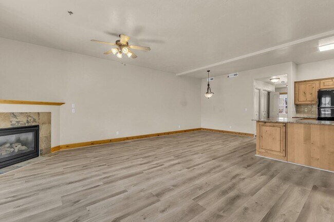Foto del edificio - 1684 Fox Hollow Ln