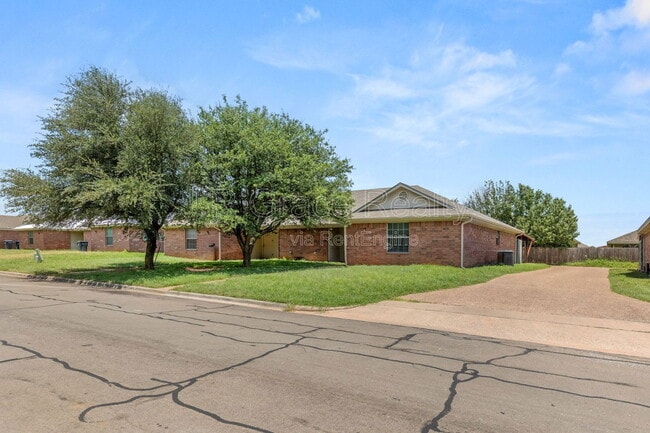 Foto del edificio - 10217 Hyacinth Ln