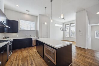 Building Photo - 1203 Bonner St