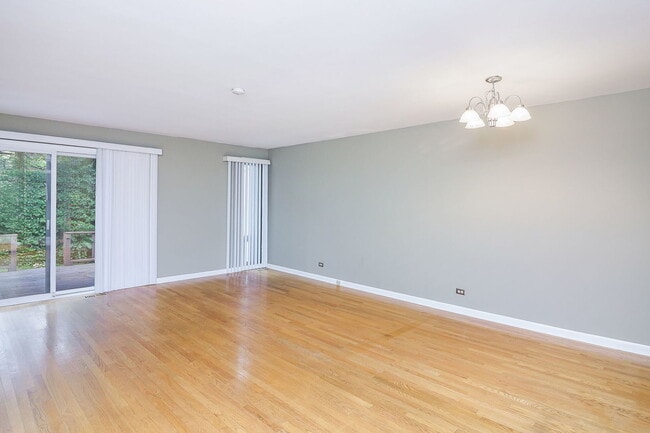Building Photo - 177 Cascade Dr