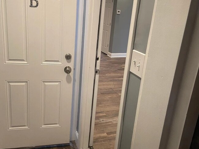 Building Photo - 803 Druid Park Lake Dr