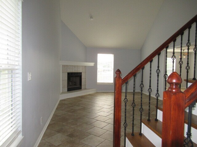 Building Photo - 15204 Glenwood Ave