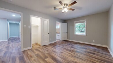 Building Photo - 14246 FM1314 Building Photo - 14246 FM1314