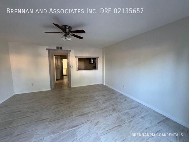 Building Photo - 450 Woodlawn Ave