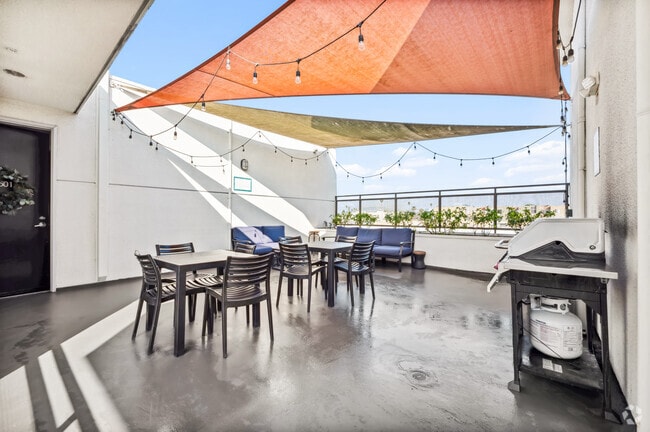 Terraza - Plaza Lafayette