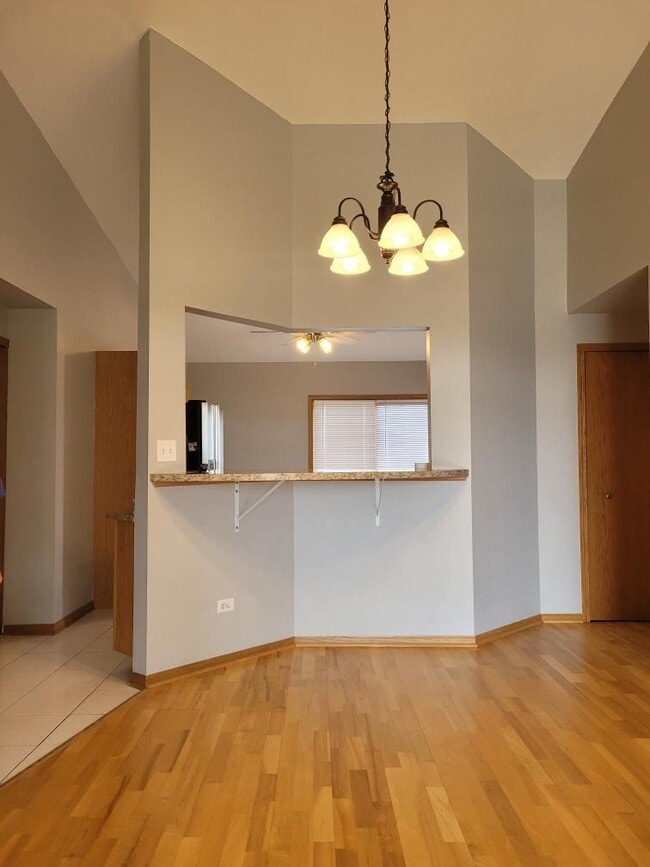 Building Photo - 9437 S 79th Ave
