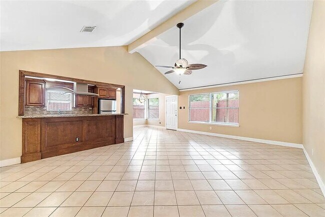 Building Photo - 7811 Fall Glen Dr