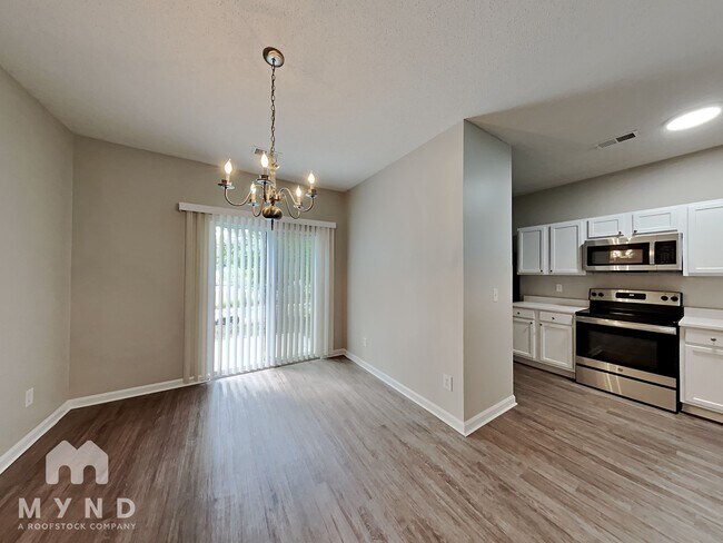 Foto del edificio - 2233 Bigwood Trail