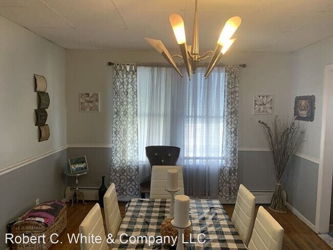 Foto del edificio - 3 br, 1.5 bath House - 34 Hall Street