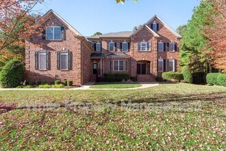 Building Photo - 4005 Woodview Ln