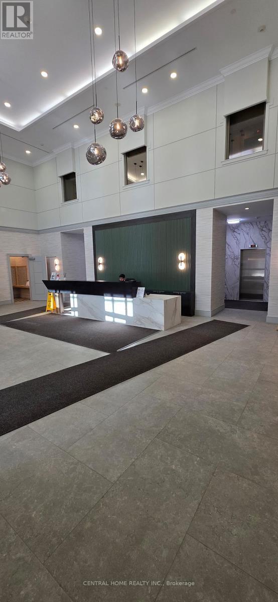 Photo du bâtiment - 18 Holmes Ave