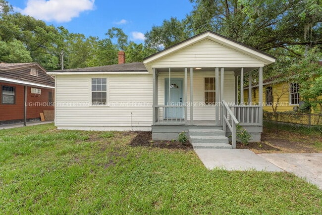 Building Photo - Charming Newly Renovated 2-Bedroom Home Near Murray Hill!