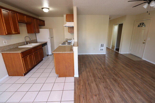 Building Photo - 1649 Pentecost Way