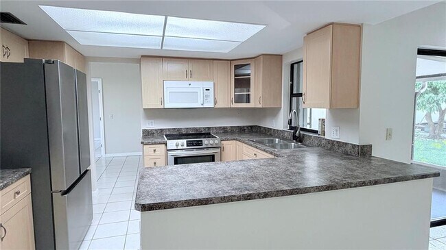 Foto del edificio - 11803 Classic Lake Way