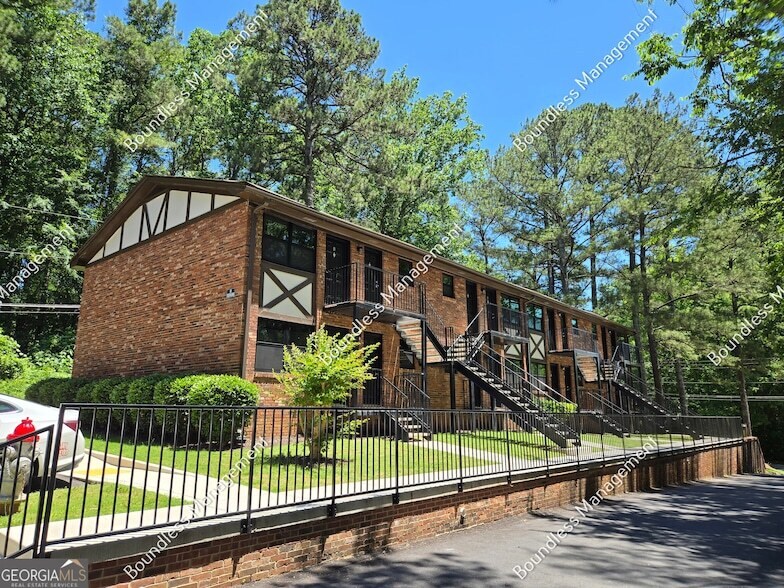 Foto principal - 3627 Forrest Park Rd SE