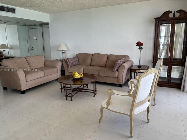 Building Photo - 9273 Collins Ave