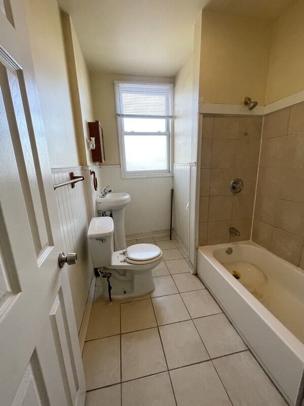 Foto del edificio - 313 S 60th St