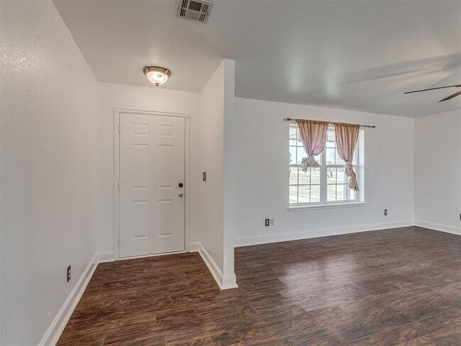 Foto del edificio - 21128 Sandy Creek Ln