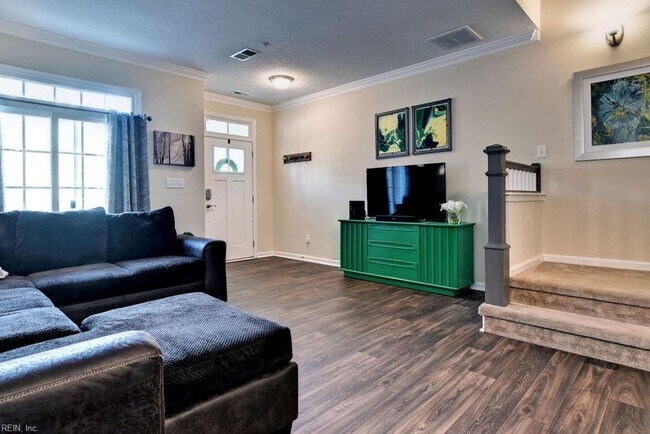Foto del edificio - 2BR 2.5BA Townhome