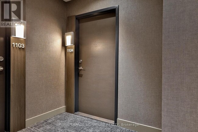 Building Photo - 2 Teagarden Ct