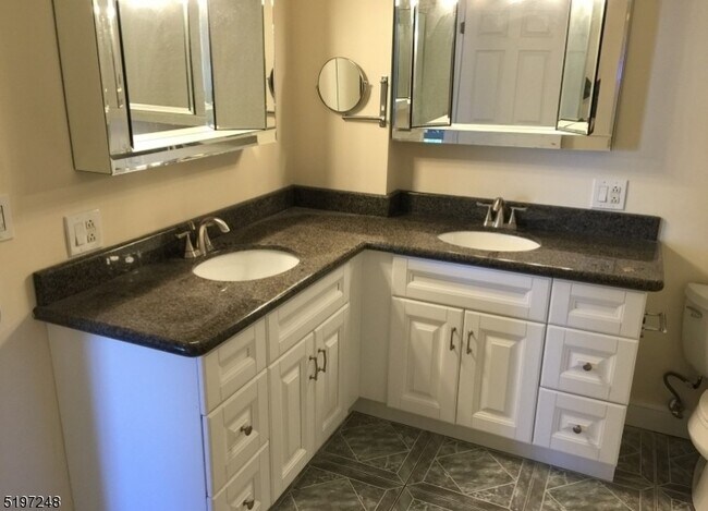 Building Photo - 49 Musano Ct