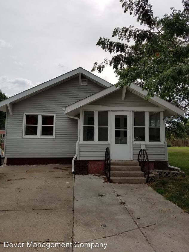 Primary Photo - 2 br, 1 bath House - 831 S 9th St