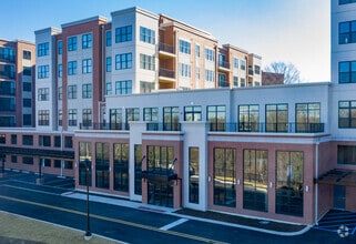 Building Photo - 335 Bala