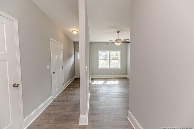 Building Photo - 533 Stadium Dr