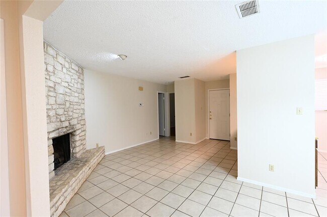 Building Photo - 802 Sirocco Dr
