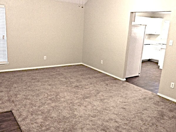 Building Photo - 1304 Doris Dr