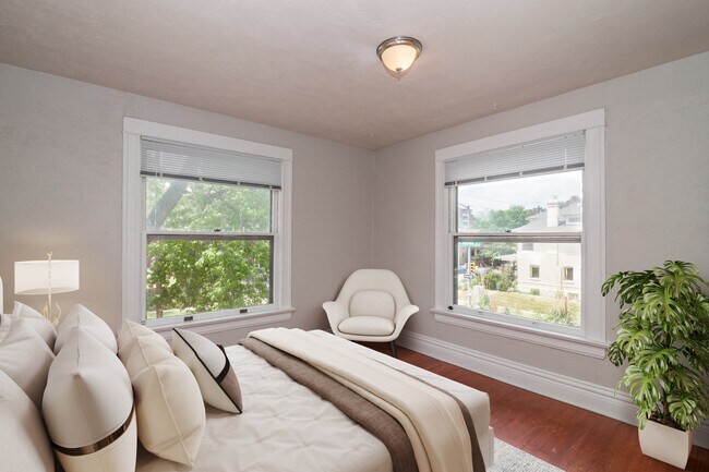 Foto del edificio - 1200 Josephine St