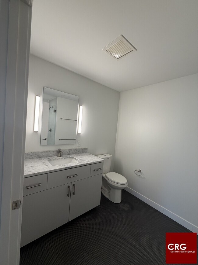Building Photo - 54-55 Brighton Ave. Unit U203