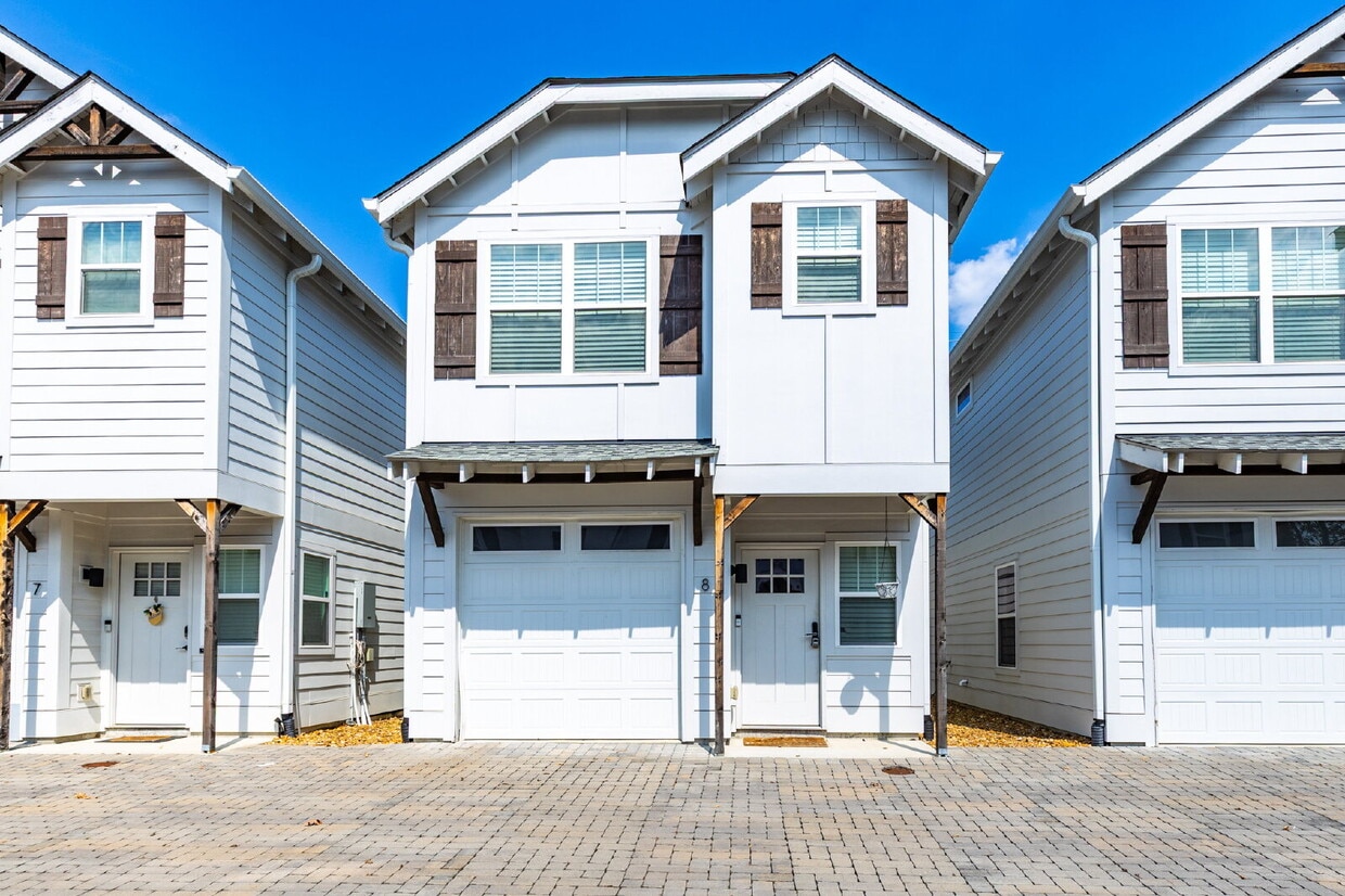 Foto principal - Convenient Nashville Rental Near Percy Pri...