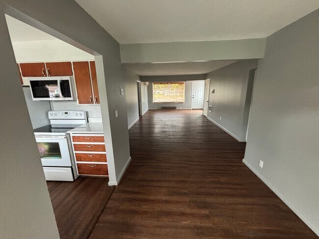 Foto del edificio - 1216 Quinton St