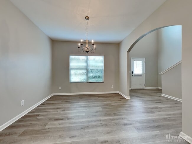 Building Photo - 452 Shady Glen Dallas GA