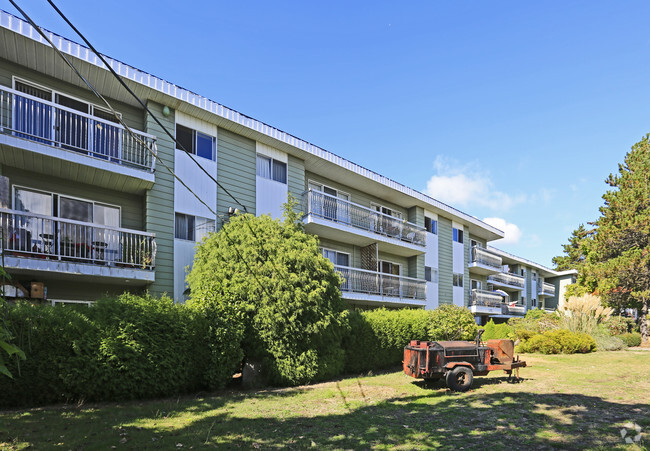 Building Photo - Firhaus Apartment