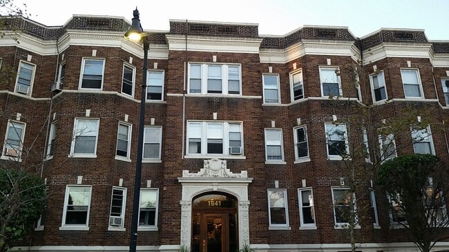 Building Photo - 1641 Commonwealth Ave