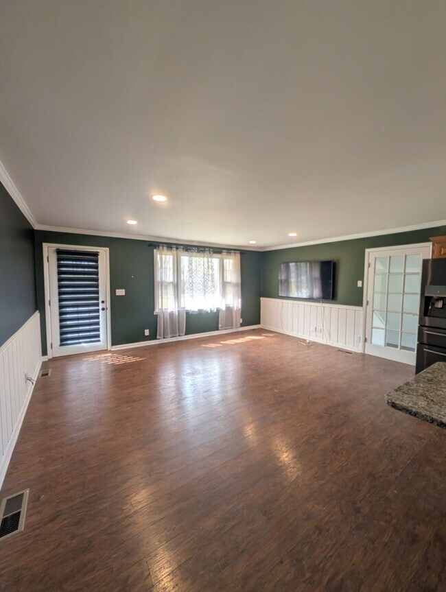 Foto del edificio - Available Now!!! Charming 3-Bedroom Brick Ranch Close to Nashville!